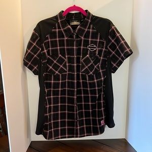 Women’s Pink Plaid Harley Davidson Button Up Shirt.